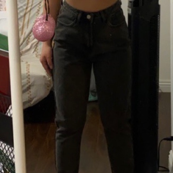 bella mom jeans butt rip black denim - Picture 4 of 5